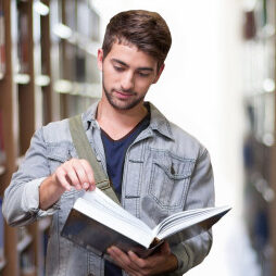 student-3500990_1920